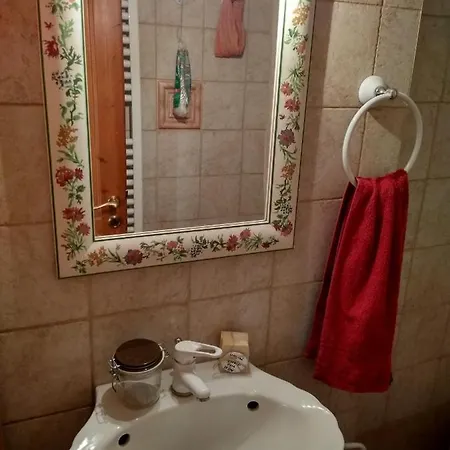 Cosy House In Galaxídhion